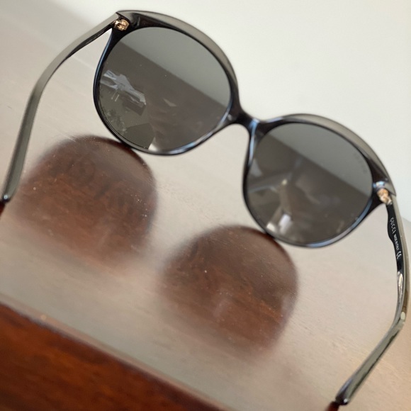 Authentic Gucci sunglasses - Picture 4 of 8